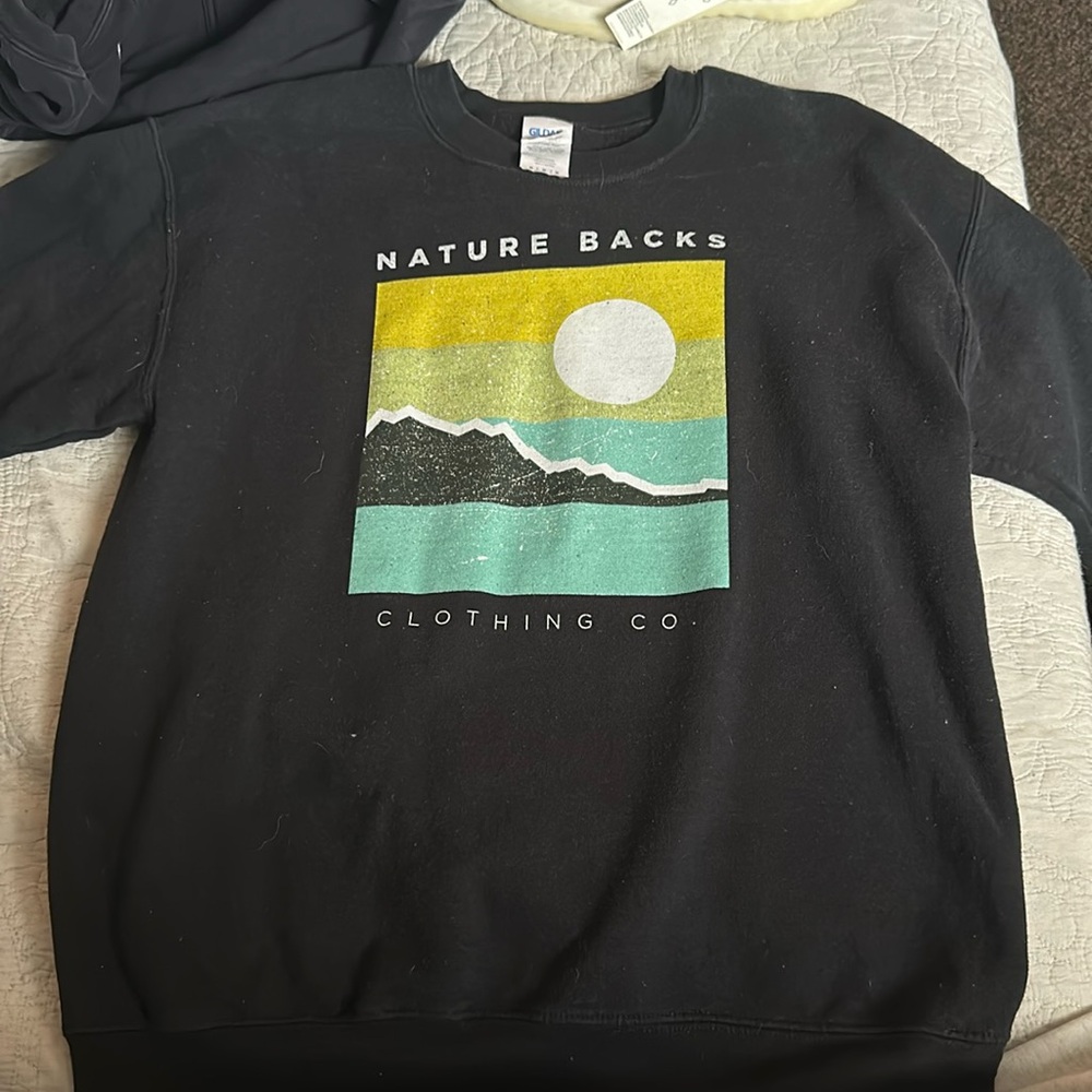 Black Nature Back Crewneck MEDIUM